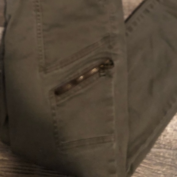 Jean - Picture 2 of 3